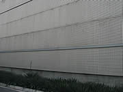 Baffle-wall